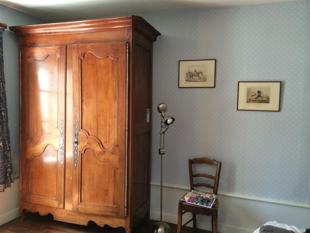 Bed and Breakfast La Barillerie La Flèche Habitación foto